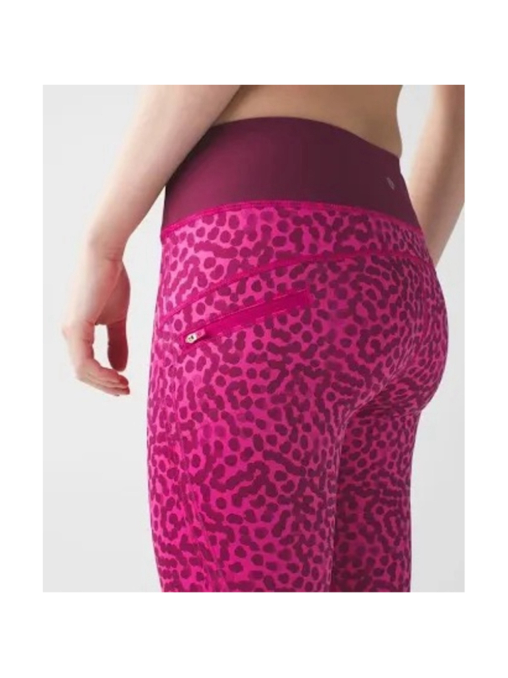 LULULEMON Run: Top Speed Crop Pant Pink Burgundy Leopard Print Capris Size 4